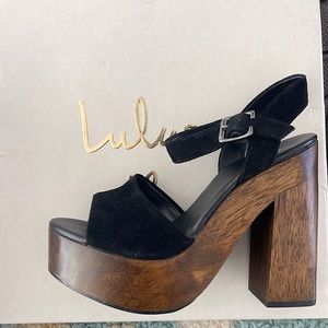 Black wooden block heel